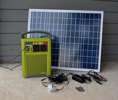 panneau solaire et batterie rechargeable autonome
